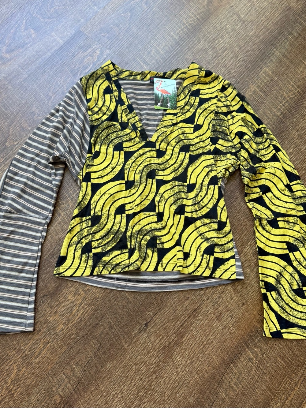 Custo Barcelona Yellow & Black Mixed-Pattern Long Sleeve V-Neck Top